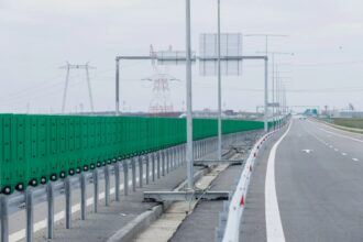 restrictii de circulatie pe autostrada bucurestiului a0 timp de sase zile de miercuri dimineata se fac reparatii in zona pasajului de la km 52700 52850 69f9fa77e9d20