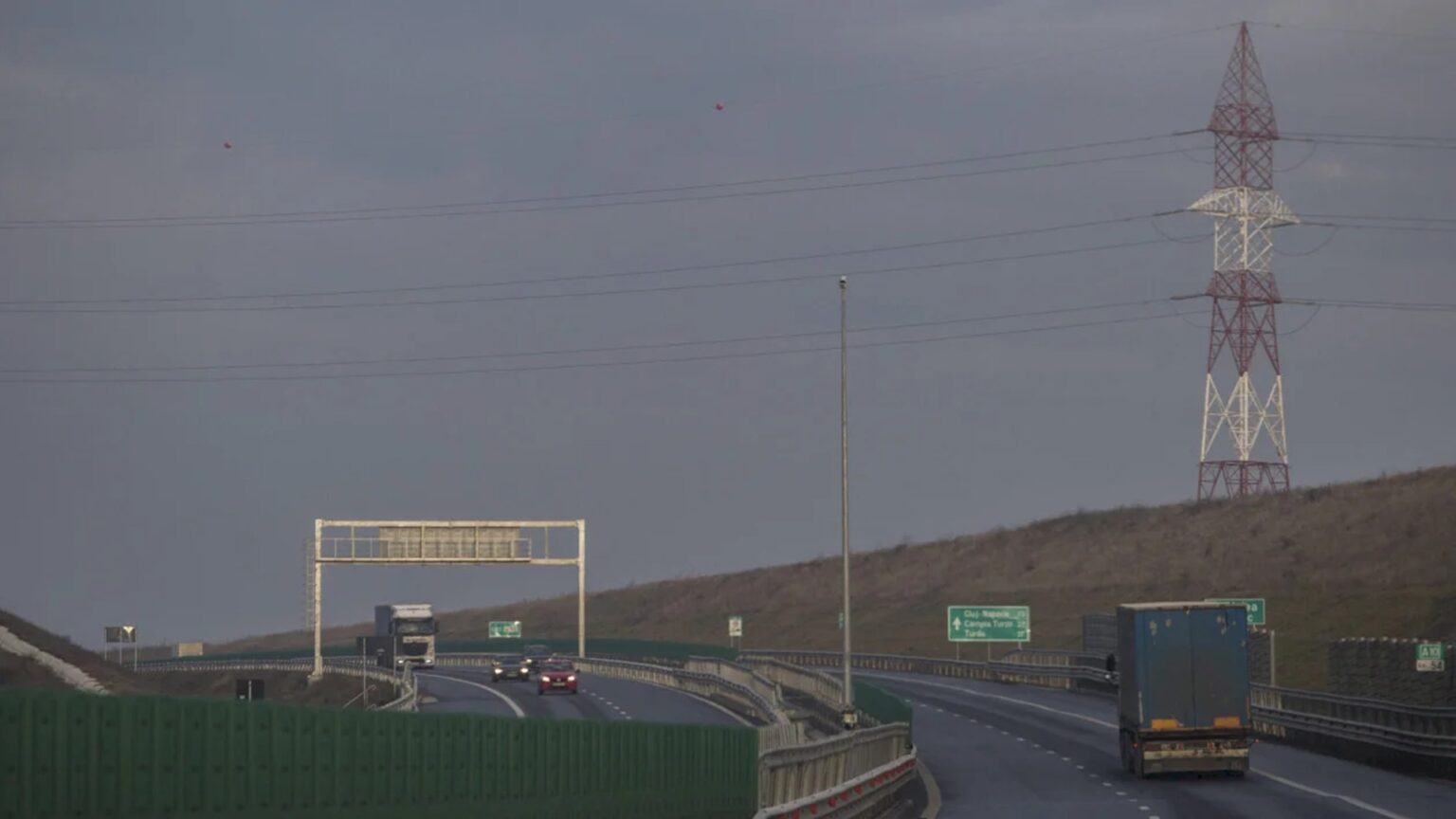 restrictii de circulatie pe autostrazile a1 si a2 azi se fac reparatii si pe drumul de mare viteza si de la bucuresti la mare si pe cel spre pitesti 69f9949159937