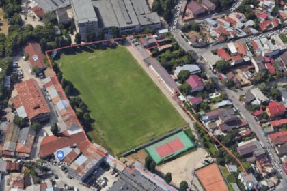 se vinde baza sportiva electromagnetica de pe strada veseliei din sectorul 5 licitatia are loc peste doua zile care este pretul de pornire 6a0ac293c50ba